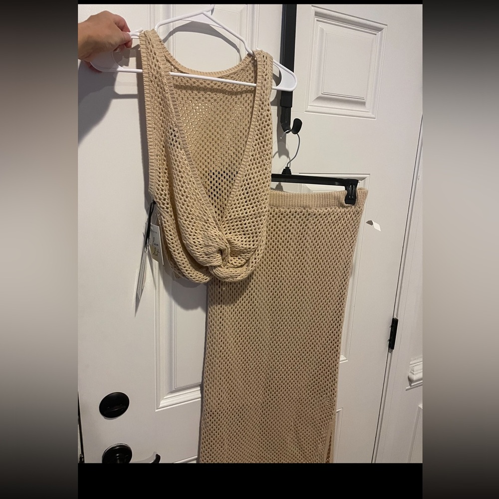 NWT Freshman 1996 2 Piece Crochet Skirt Set. Beige. Size L. Skirt Lined.